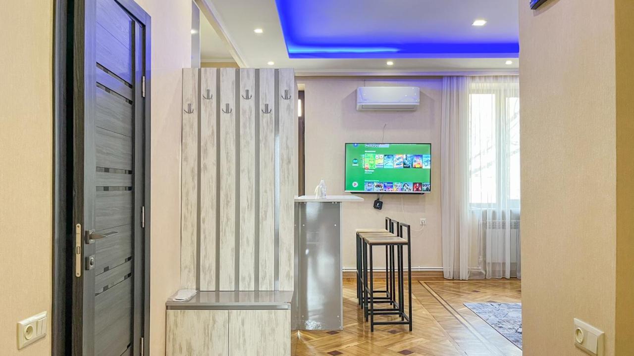 Комфортная И Спокойная Квартира Erivan Exterior foto