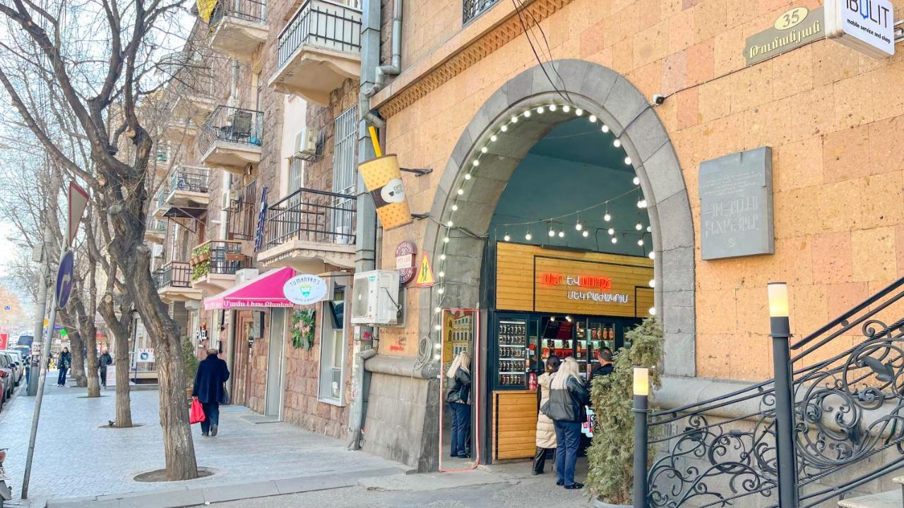Комфортная И Спокойная Квартира Erivan Exterior foto