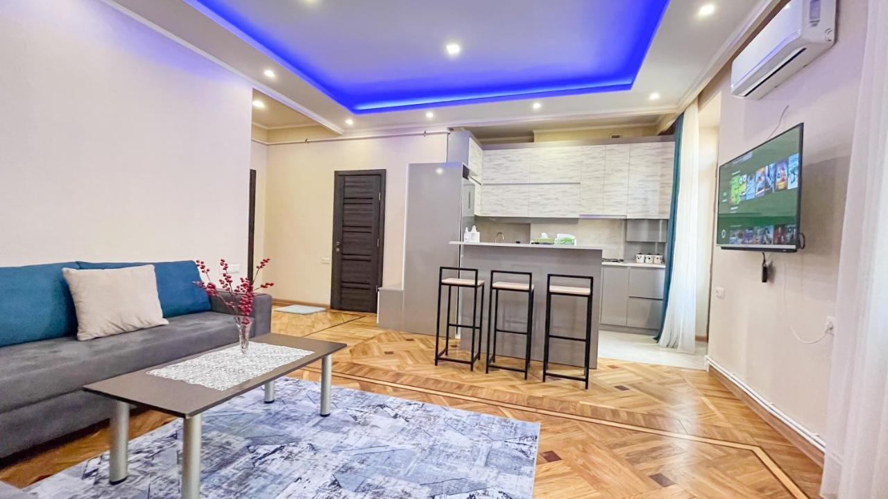 Комфортная И Спокойная Квартира Erivan Exterior foto